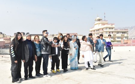 BOLLYWOOD CELEBRITY PHOTOGRAPHER DABBOO RATNANI FLIES KITE AT CITY PALACE