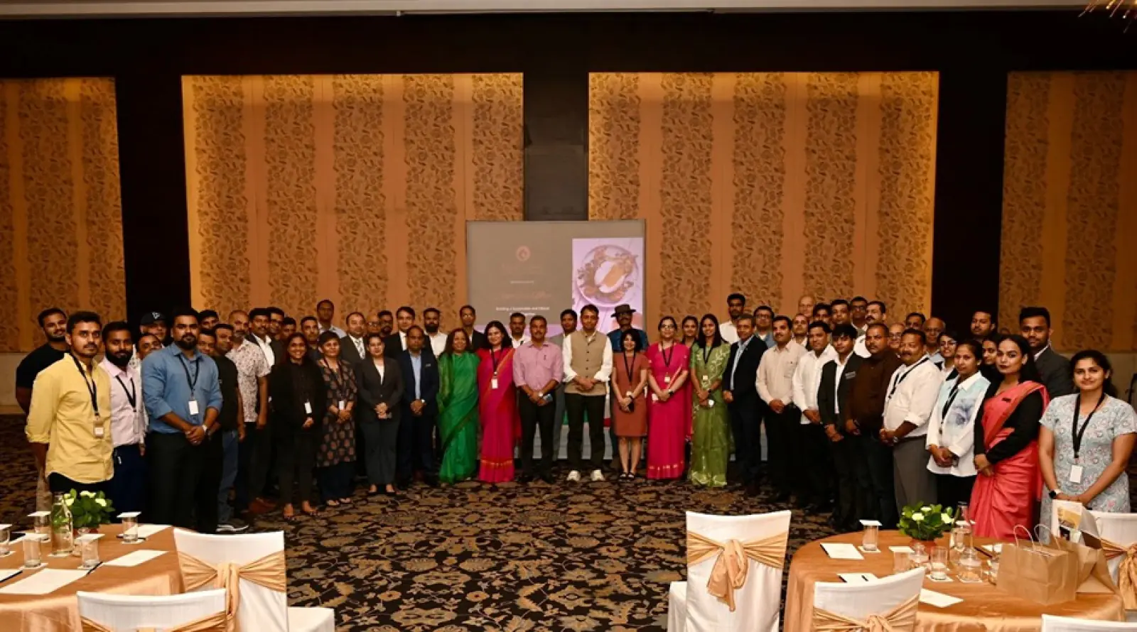 CORPORATE COMMITMENTS TO ANIMAL WELFARE STRENGTHENED AT CAGE-FREE MEET